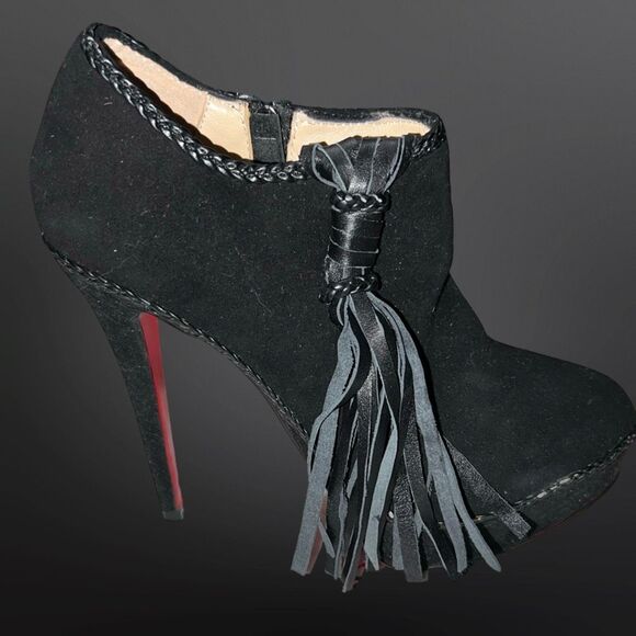 (1) Christian Louboutin Sultane Black Suede Braided Leather Trim Ankle RT Boot
